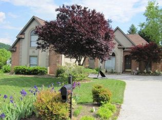 2206 Winners Dr, Knoxville, TN 37920