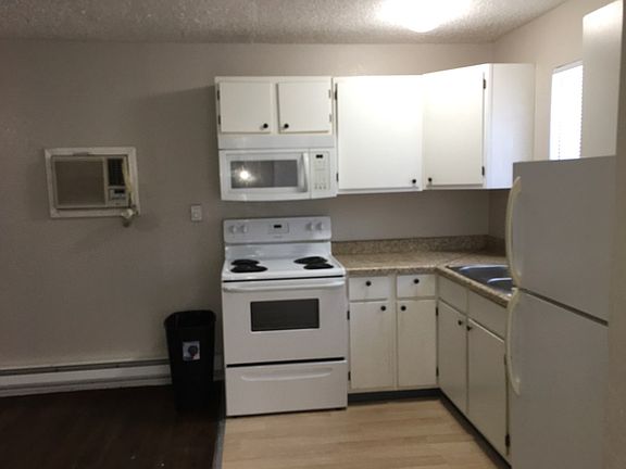 3rd image of 1307 Holloway Ave