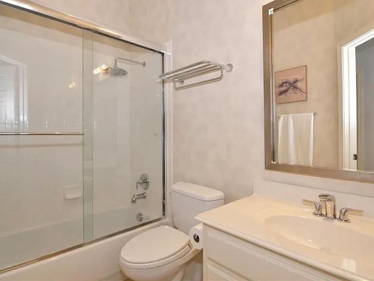 714 Pelican Hills Dr — Photo 10