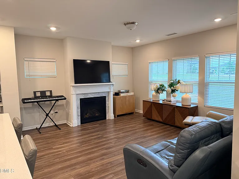 641 Sage Oak Ln — Photo 14