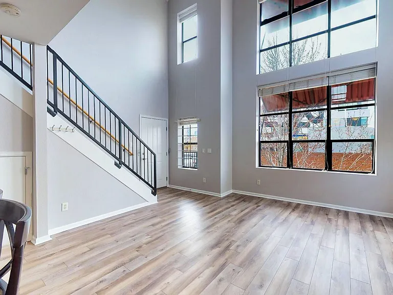 2033 W 30th Ave #C — Photo 18