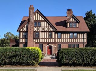 1063 Worthington St, Springfield, MA 01109