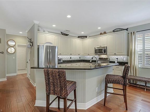 2nd image of 2314 Butterfly Palm Dr