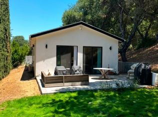 15752 Royal Ridge Rd, Sherman Oaks, CA 91403