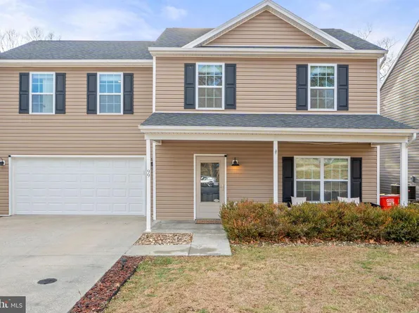 99 Nathaniel Dr, Charles Town, WV 25414