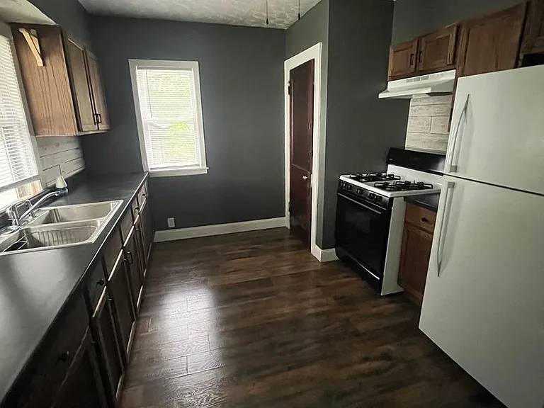 308 N Johnston Ave — Photo 8