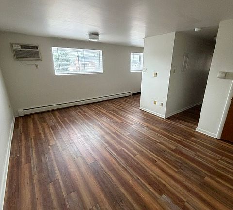 2nd image of 334 Main St APT B3
