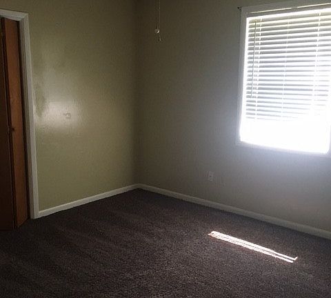 4th image of 405 La Vista Dr