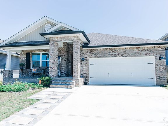 2nd image of 5689 Guinevere Ln