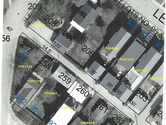 2nd image of 917 Lexington Ave