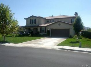 16315 Hillsmont Ln, Riverside, CA 92503