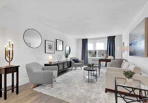 3rd image of 2420 Morris Ave APT 3B
