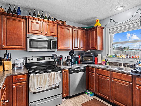 5th image of 1411 Minnesota Ave #1