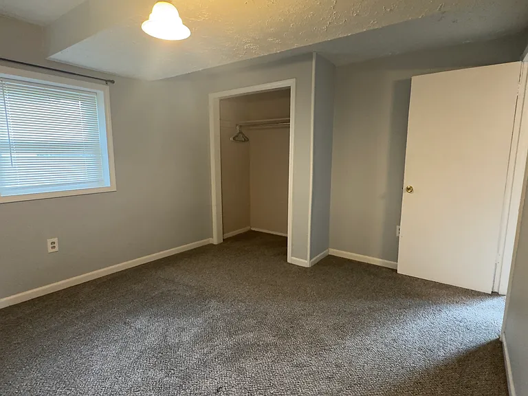 1320 W Montrose St #3 — Photo 6