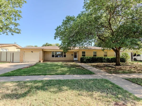 1211 E Buckley St, Brownfield, TX 79316