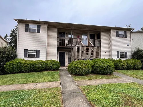 5005 Chancellor Sq NW Photo 1
