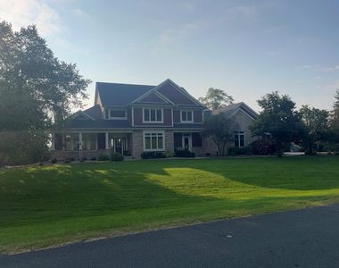 1392 Westhill Dr SW, Rochester, MN, 55902