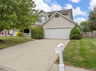 1439 Kingsley Dr, O'Fallon, IL 62269