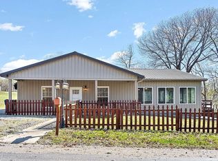 501 Ridge Dr, Cadiz, KY 42211