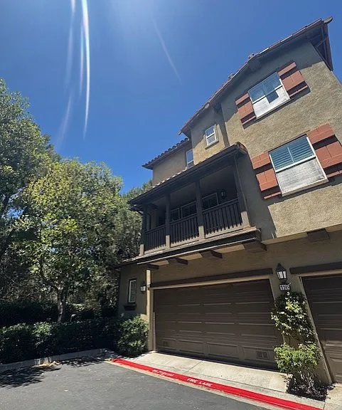 116 Coral Rose — Photo 2