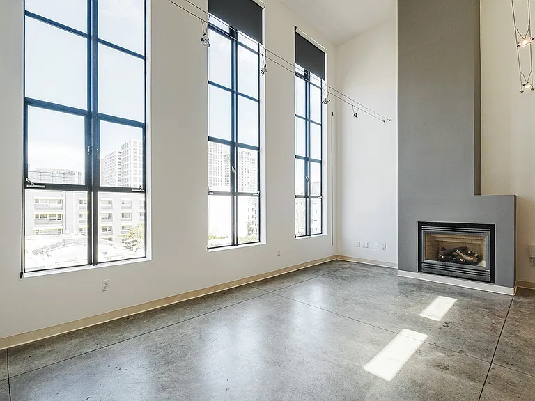 1233 Howard St #3C — Photo 1