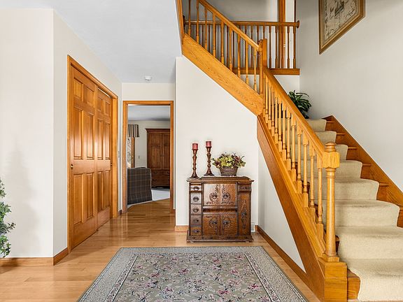 4th image of 162 Gatewood Blvd
