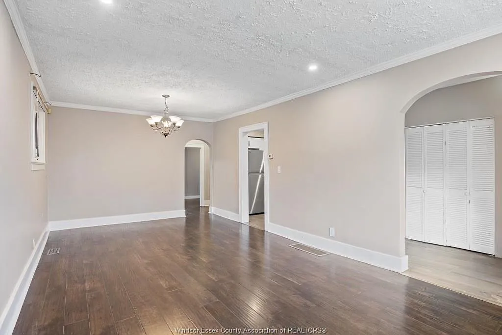 2 bed, $1,800 — Photo 2