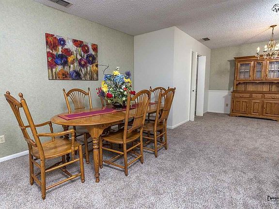 4th image of 4405 Canberra Dr