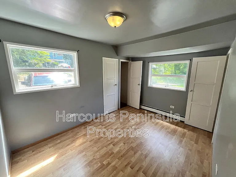 8339 State Highway 303 NE — Photo 6