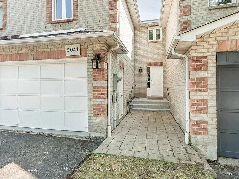 5041 Rundle Ct — Photo 2