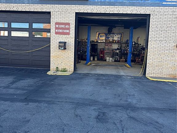 4th image of 304 Duss Ave