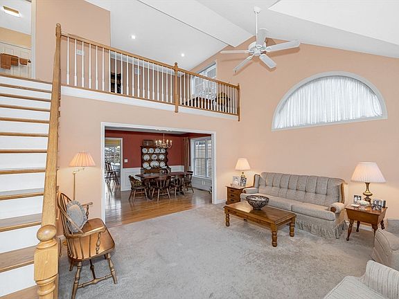 3rd image of 14 Muirfield Way #14