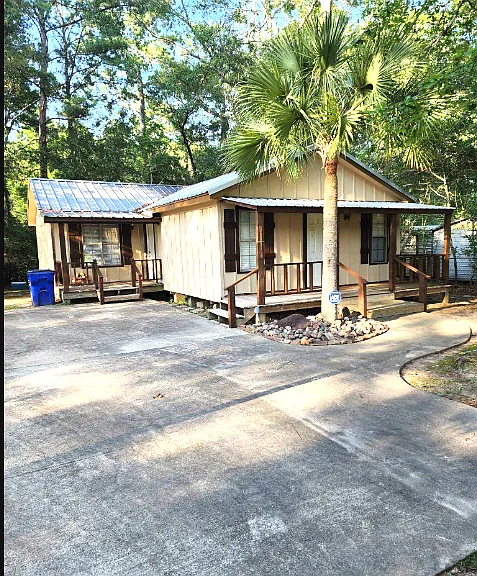 8411 Keith Rd — Photo 1