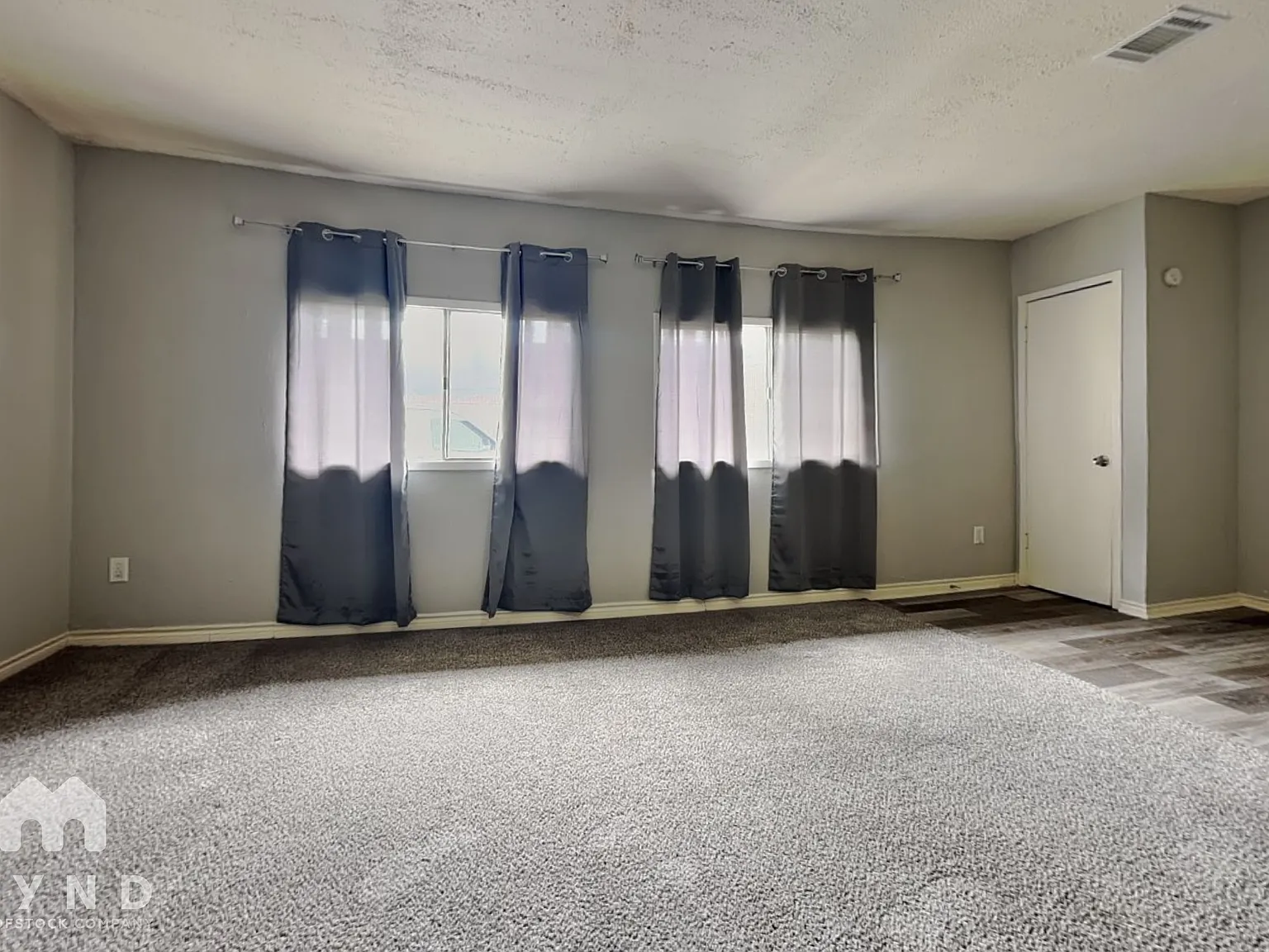 3 bed, 2.0 bath, 1903 sqft, $1,715 — Photo 2