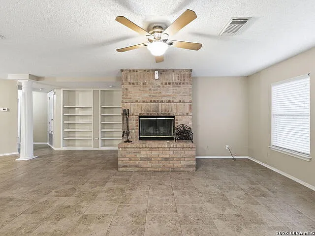21935 Legend Point Dr — Photo 3