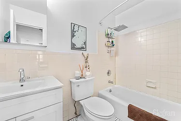 Rented by Elegran