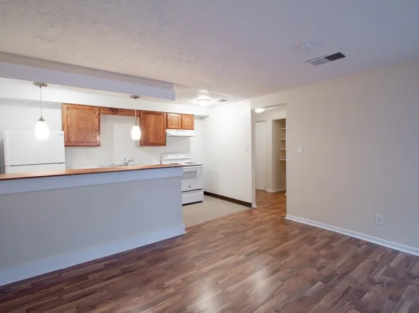 Birchwood Place Apartments