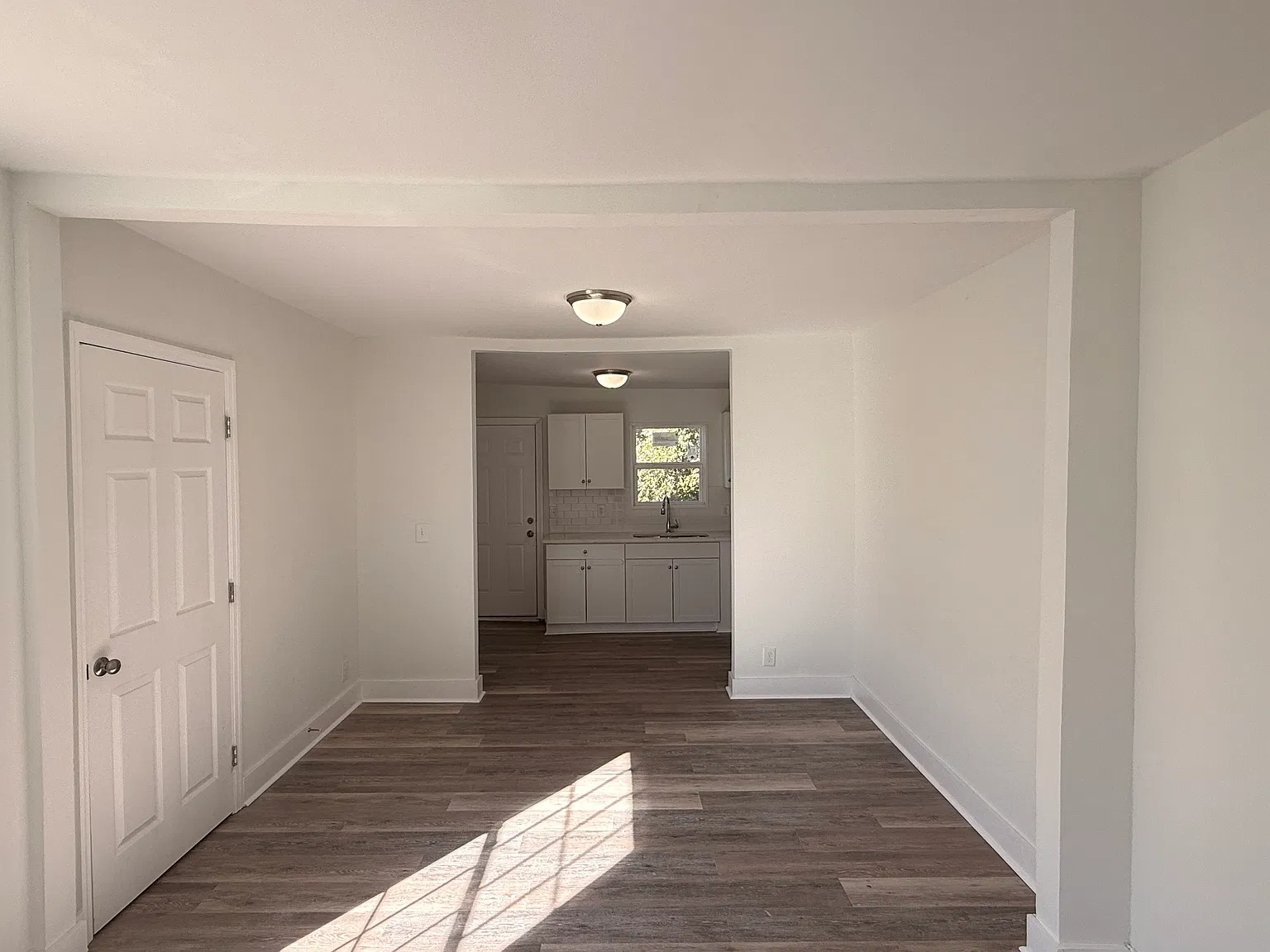 4 bed, 1095 sqft, $1,195 — Photo 2