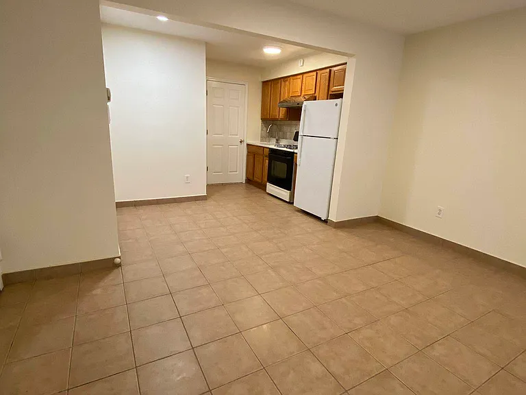 84-17 Lander St #1A — Photo 2