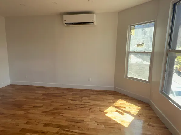 113 E 184th St, Bronx, NY