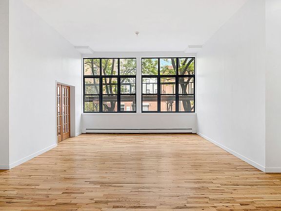 2nd image of 110 Clifton Pl APT 2B