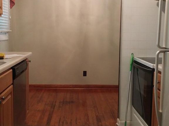 4th image of 105 Marilyn Dr