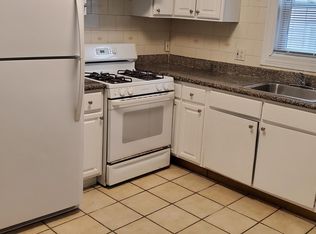 110 Marianna St APT 1, Lynn, MA 01902