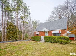 604 Arnold Rd #700, East Peoria, IL 61611