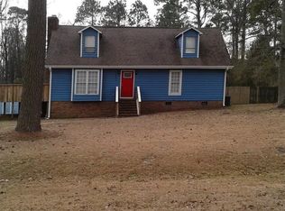 1213 Bethune Ave, Raeford, NC 28376