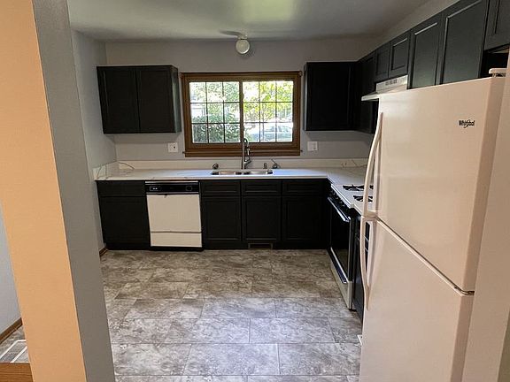 5th image of 1937 Windsong Dr