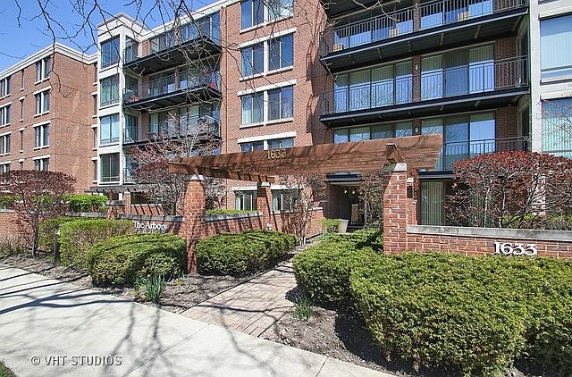 1st image of 1633 2nd St APT 202