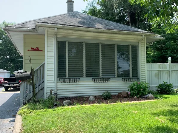 914 Croghan Ave, Joliet, IL 60436