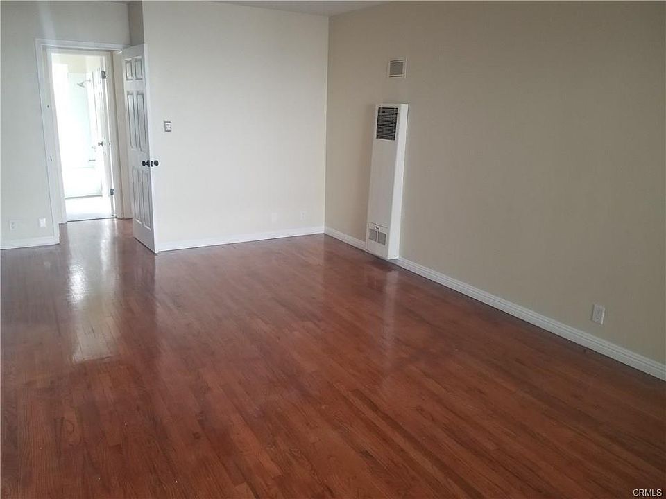 2nd image of 137 S Alexandria Ave #0