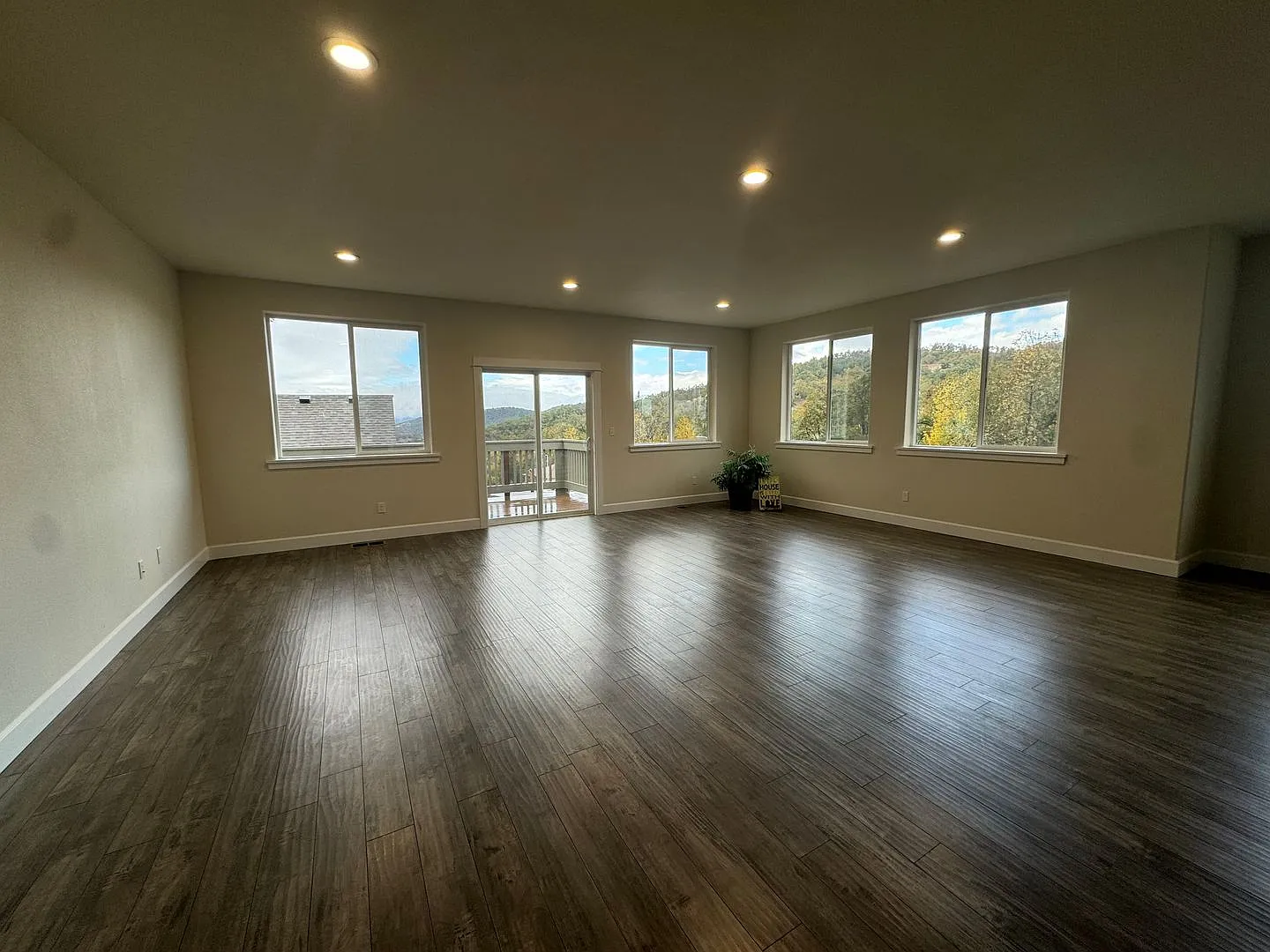 Brand new 3 bedroom 2 bath home in 55+ Community — Photo 3